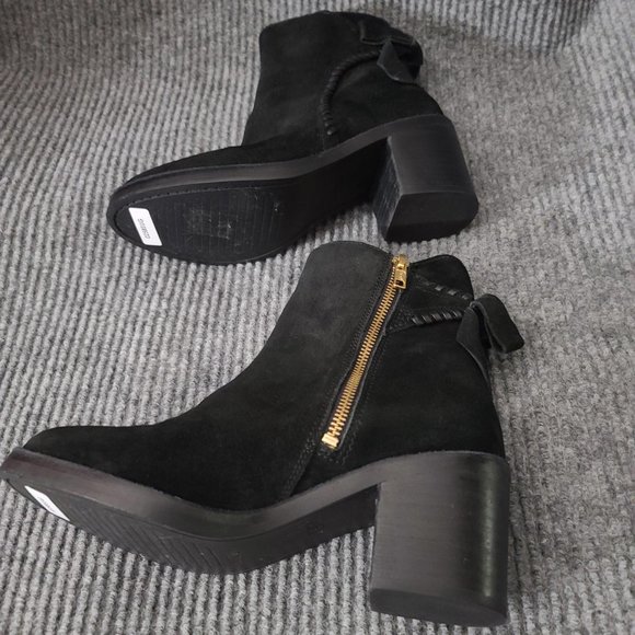 UGG FRAISE Black Suede Leather Whipstitch Back Bow Boot Women Size 7 - Picture 4 of 15